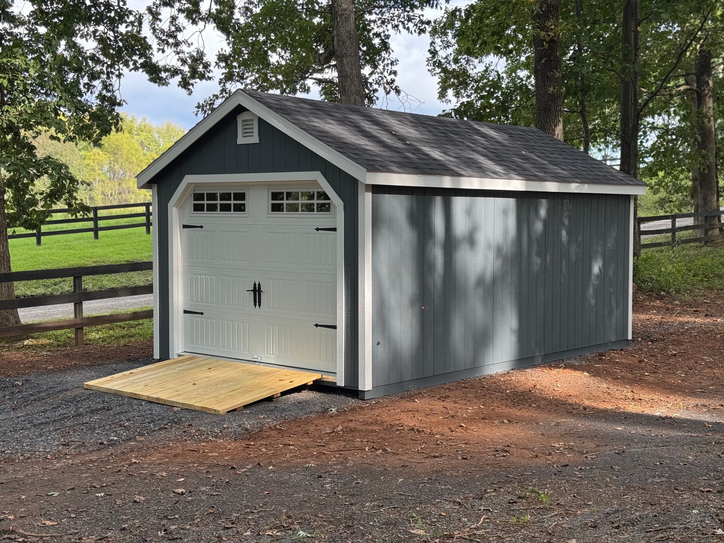 A Showstopper Garage for a Gorgeous Property in The Plains — photo 3