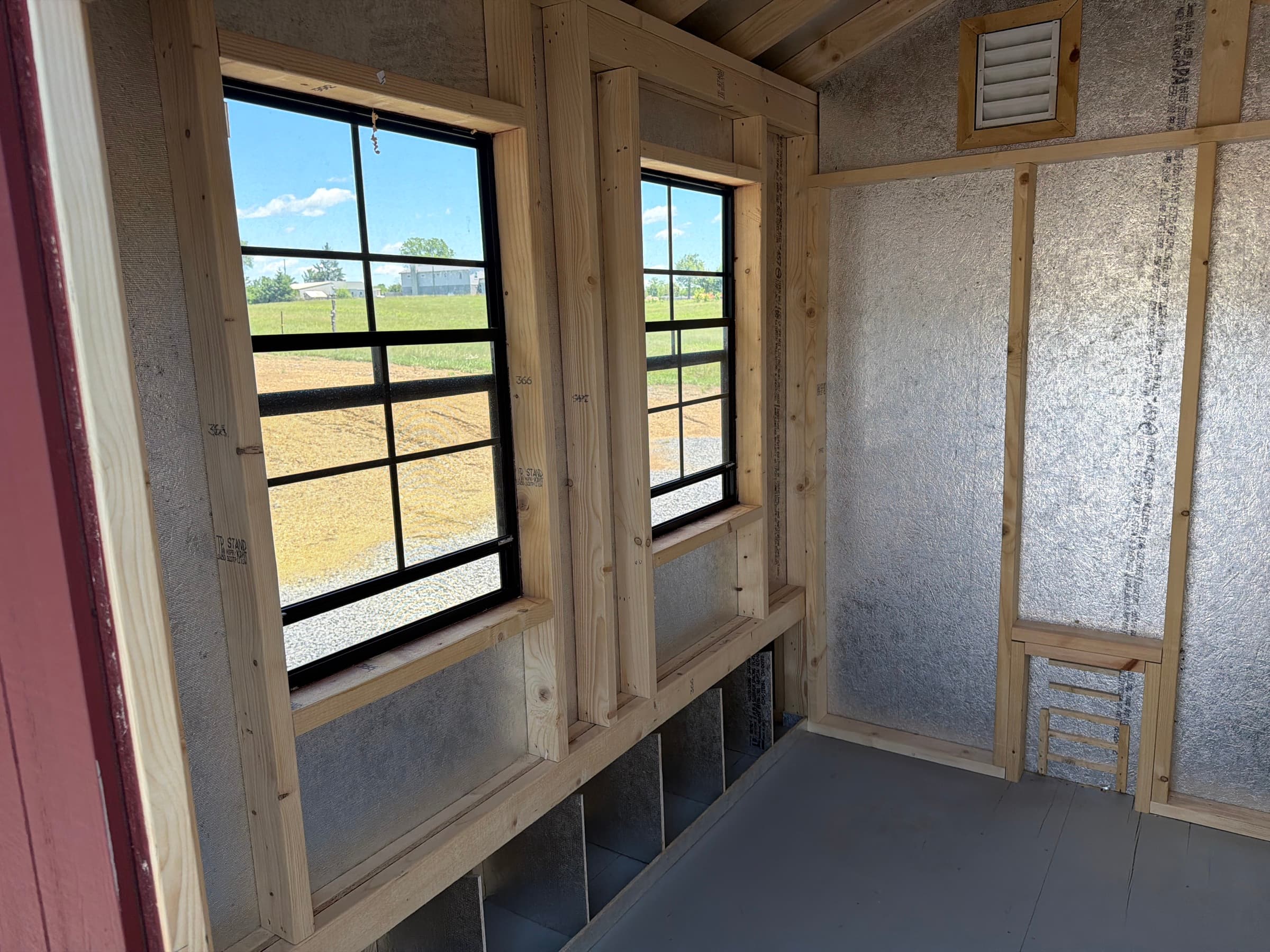 6x20 Chicken Coop — photo 6