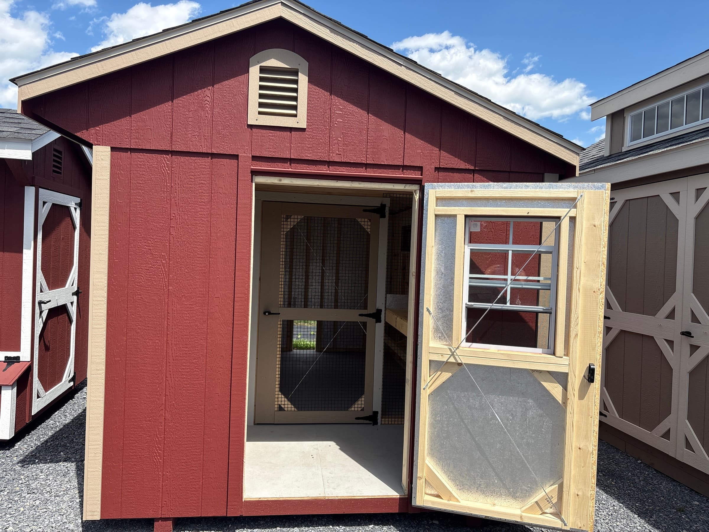 8x14 Chicken Coop — photo 4
