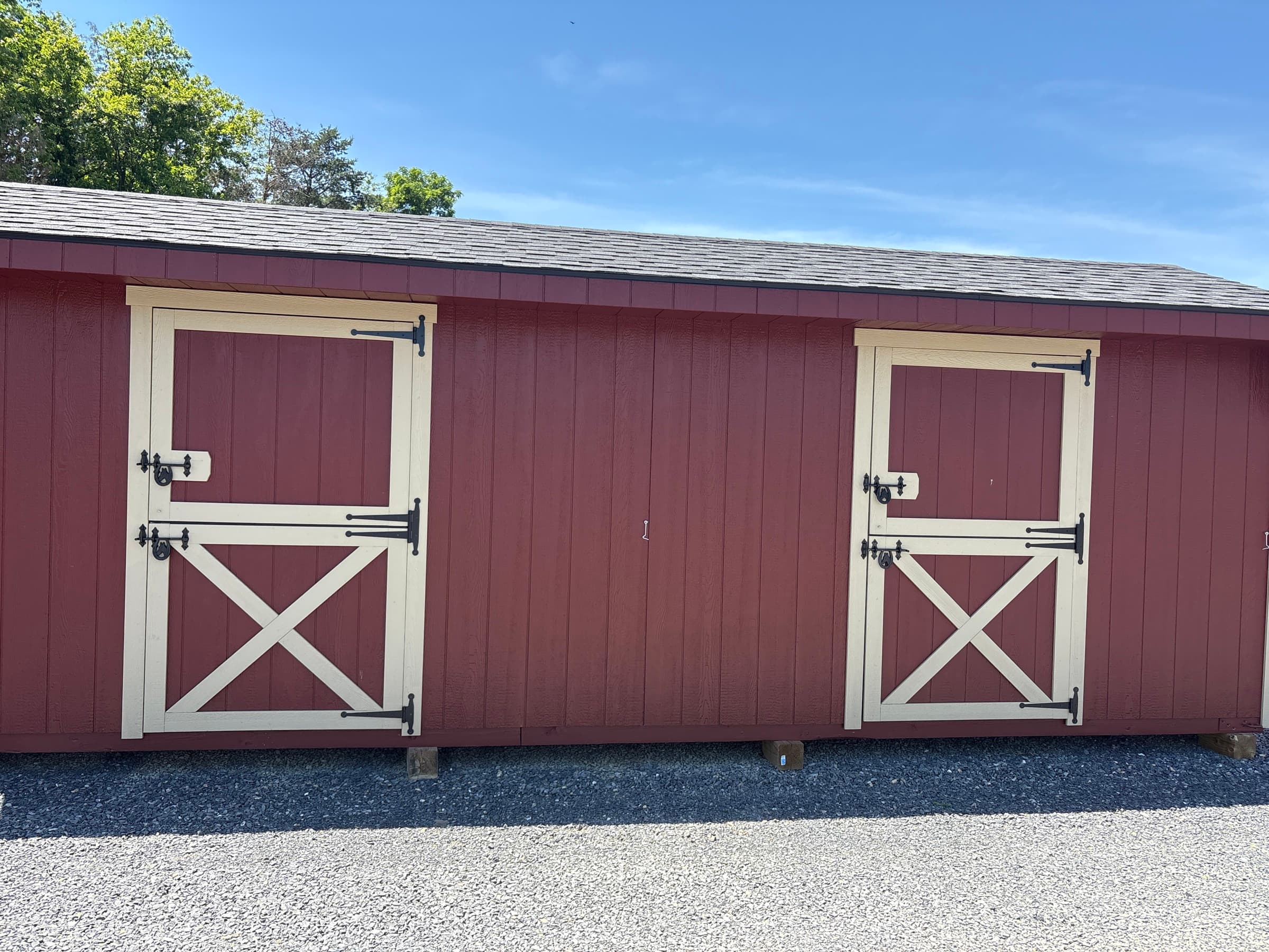 10x24 Row Barn — photo 4