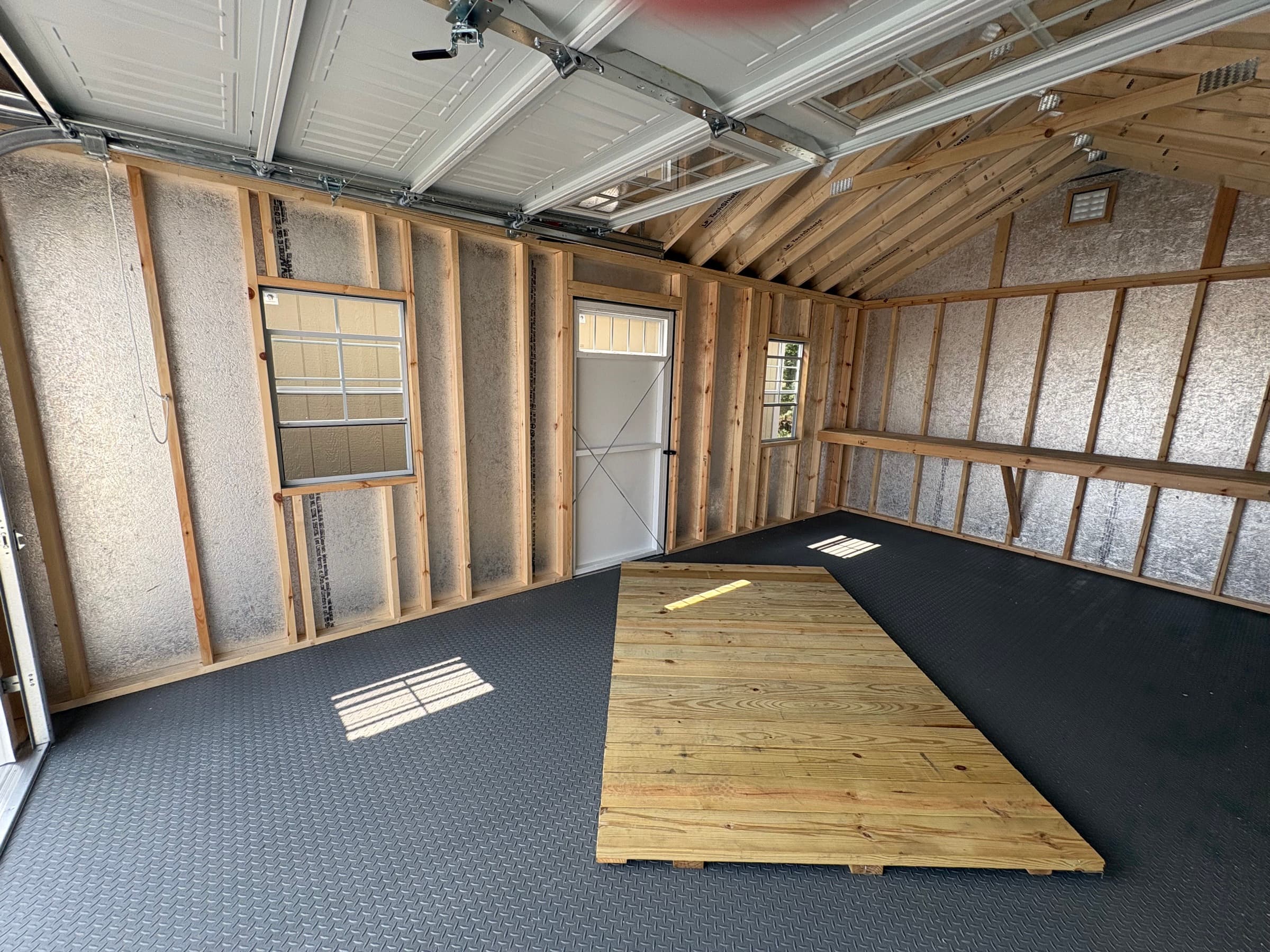 12x20 Garage — photo 4